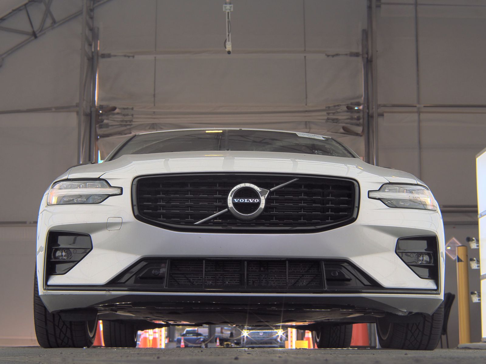 2022 Volvo S60 B5 R-Design FWD