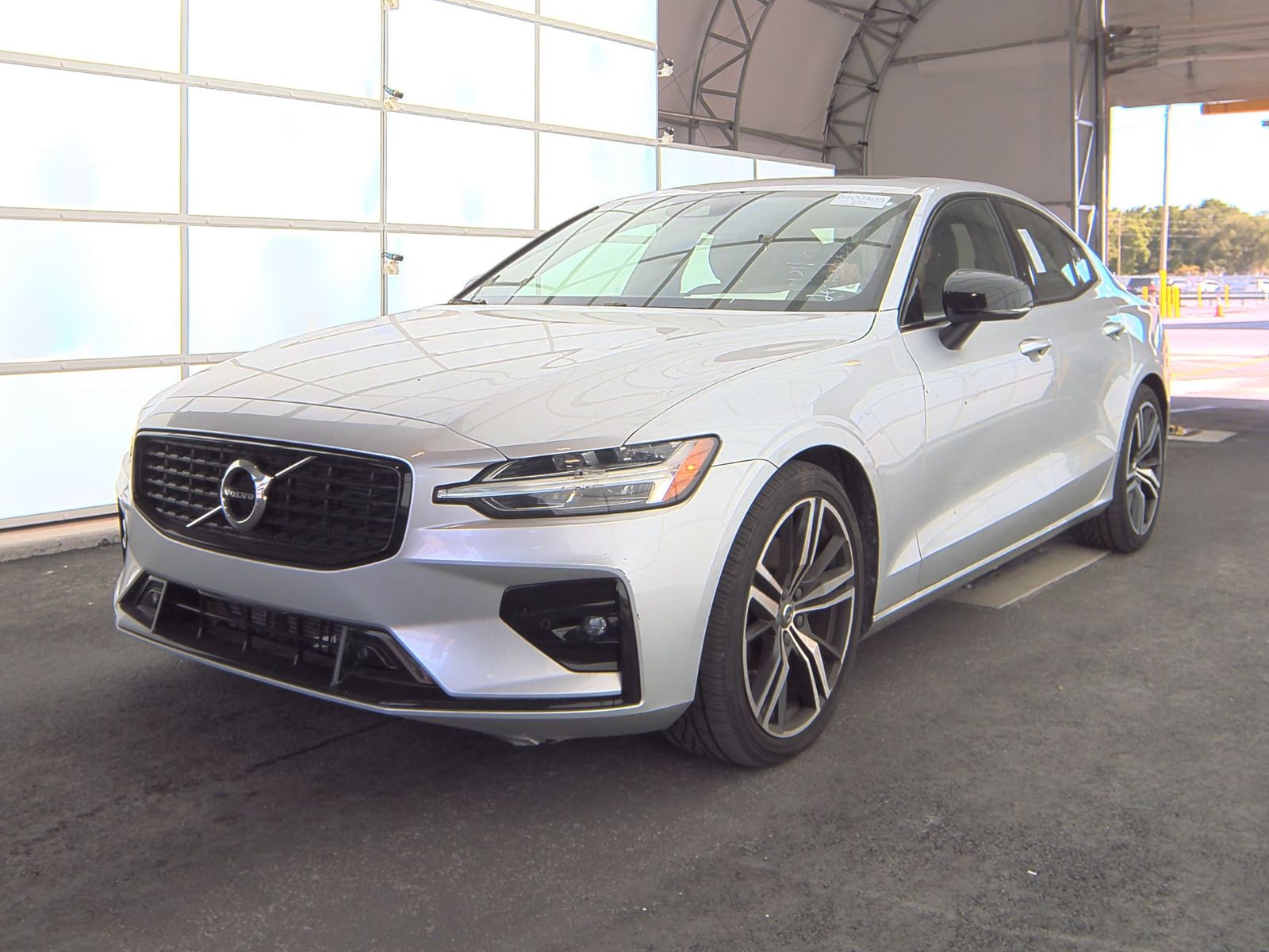 2022 Volvo S60 B5 R-Design FWD