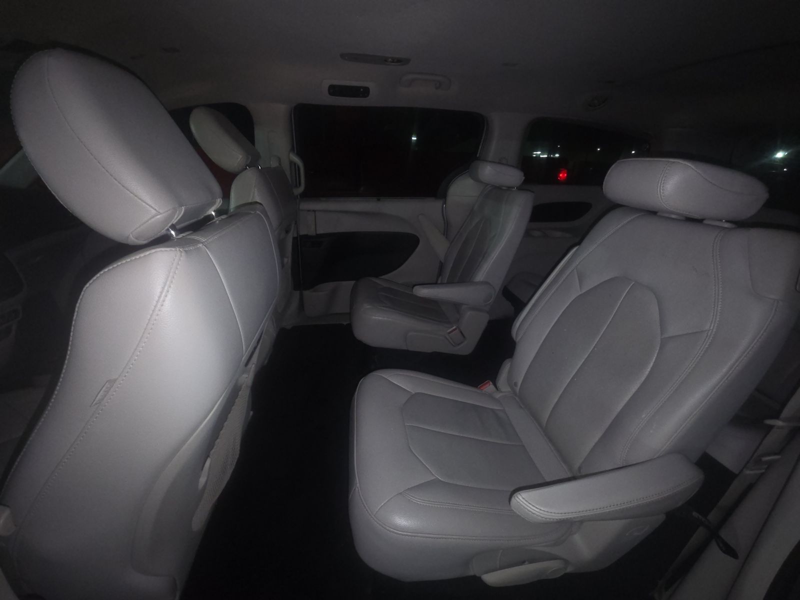 2021 Chrysler Pacifica Touring L FWD