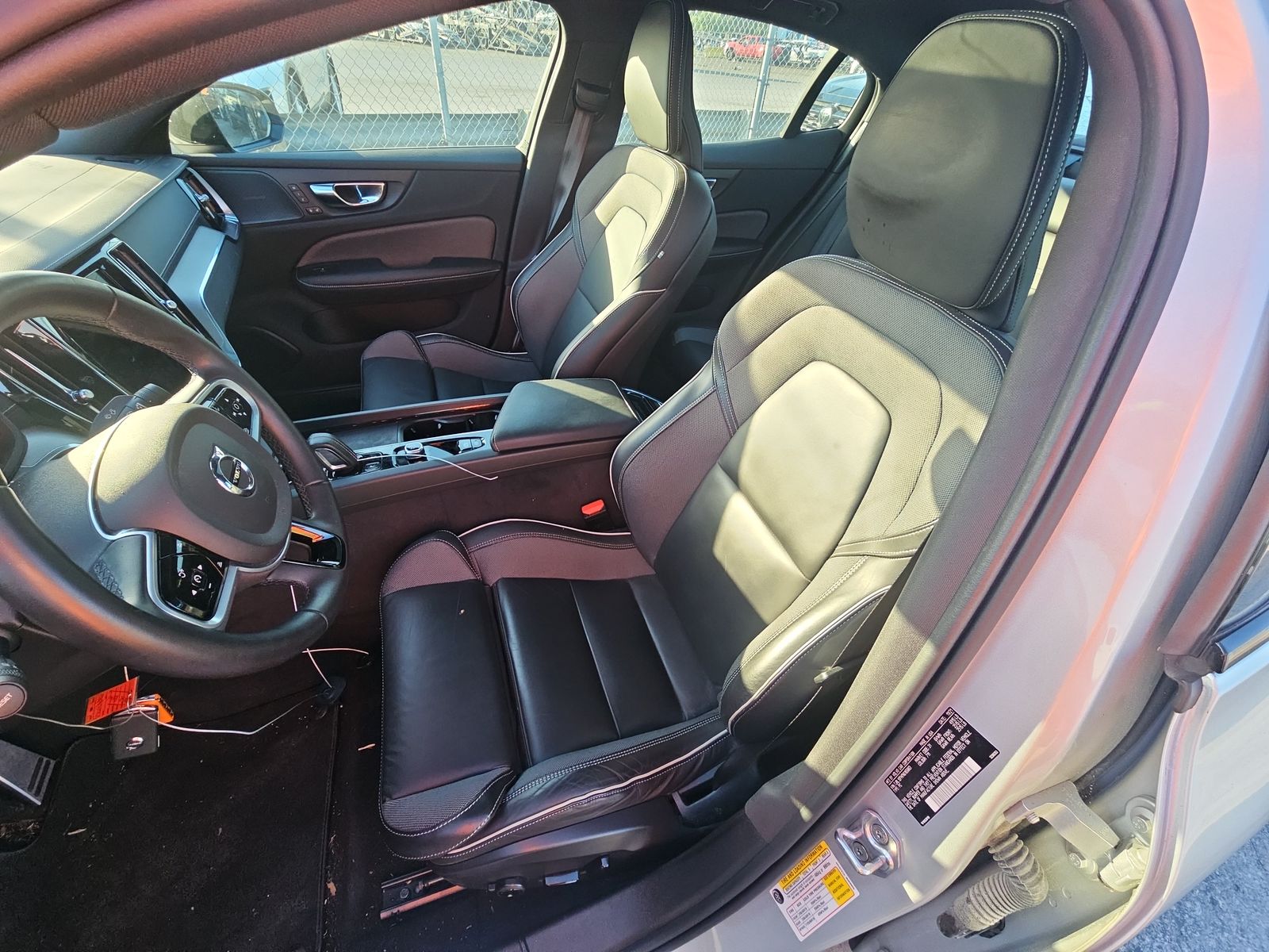 2022 Volvo S60 B5 R-Design FWD