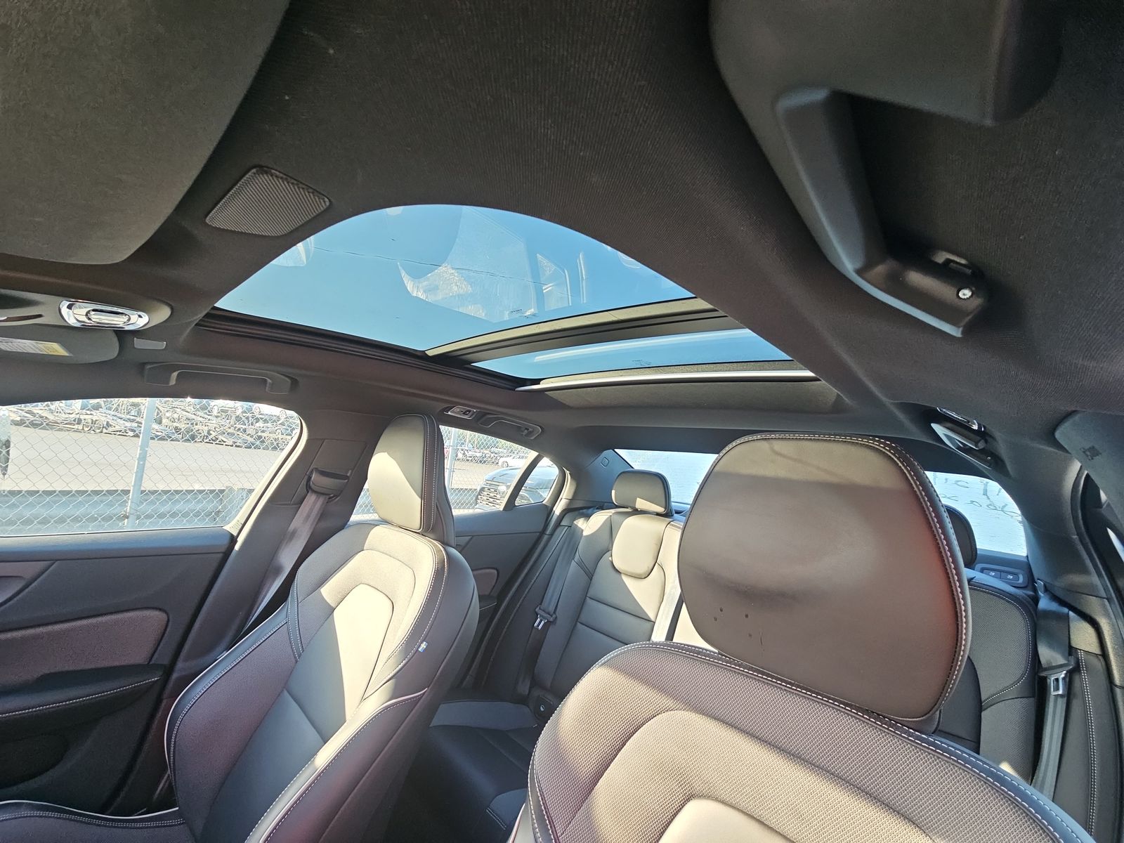 2022 Volvo S60 B5 R-Design FWD