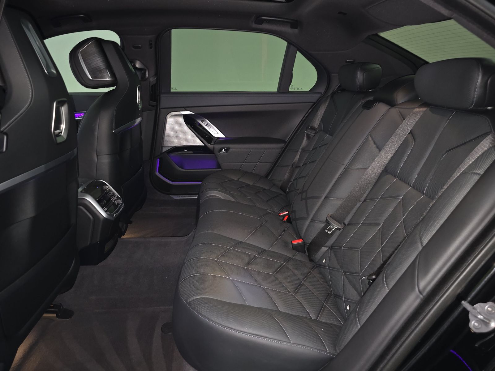 2024 BMW 7 Series 750e xDrive AWD