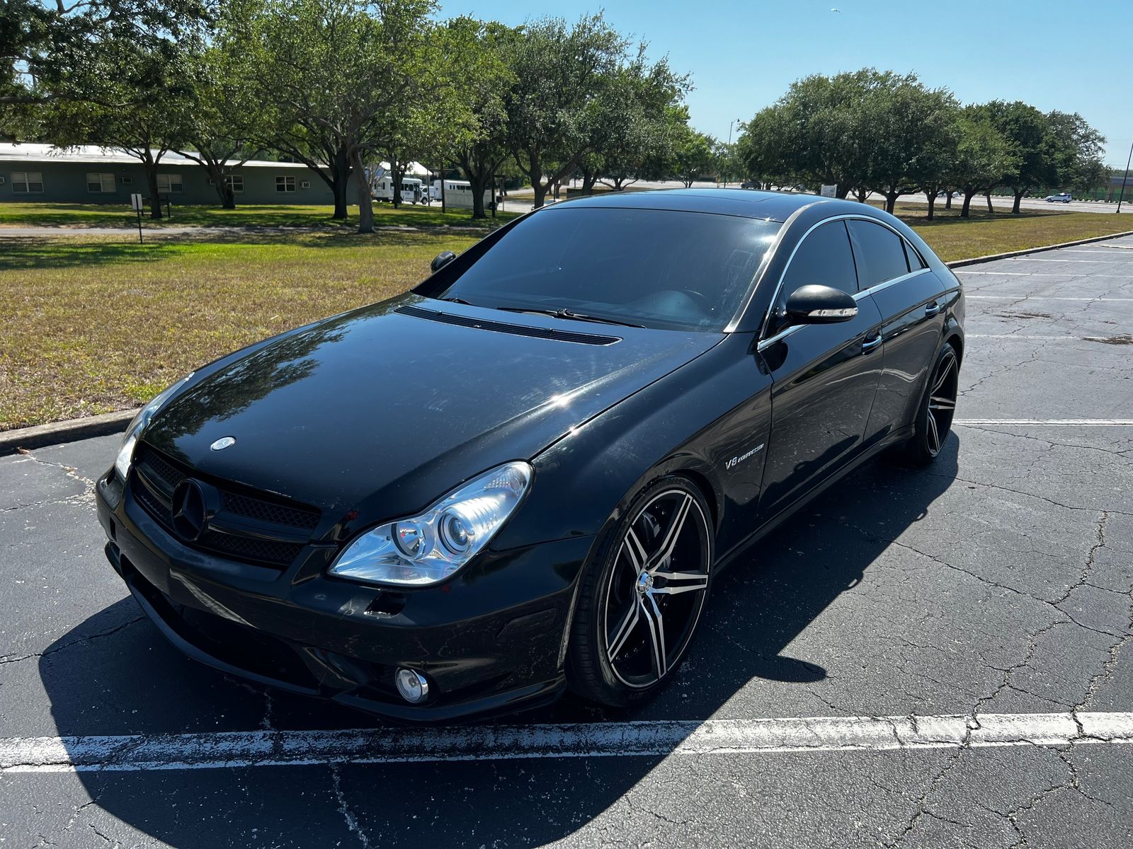 Mercedes-Benz CLS 55 AMG снимка Mercedes-Benz CLS 55 AMG