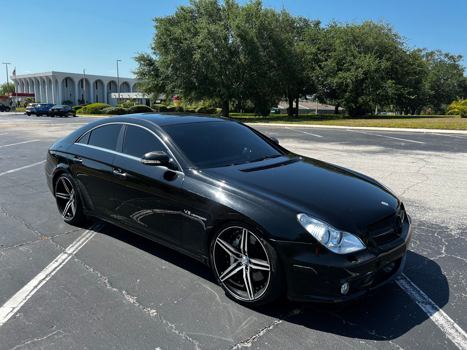 Mercedes-Benz CLS 55 AMG снимка Mercedes-Benz CLS 55 AMG