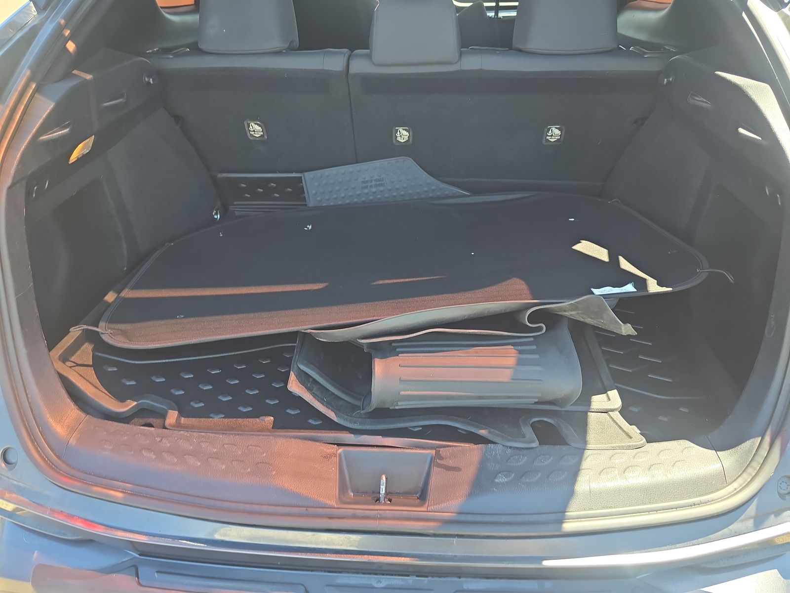 2018 Toyota C-HR XLE Premium FWD