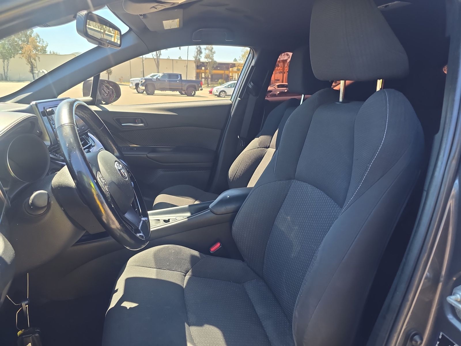 2018 Toyota C-HR XLE Premium FWD