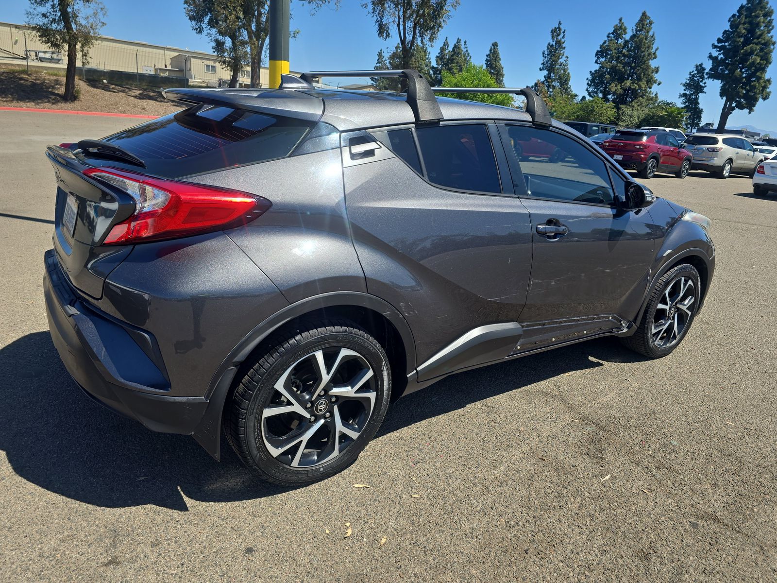 2018 Toyota C-HR XLE Premium FWD