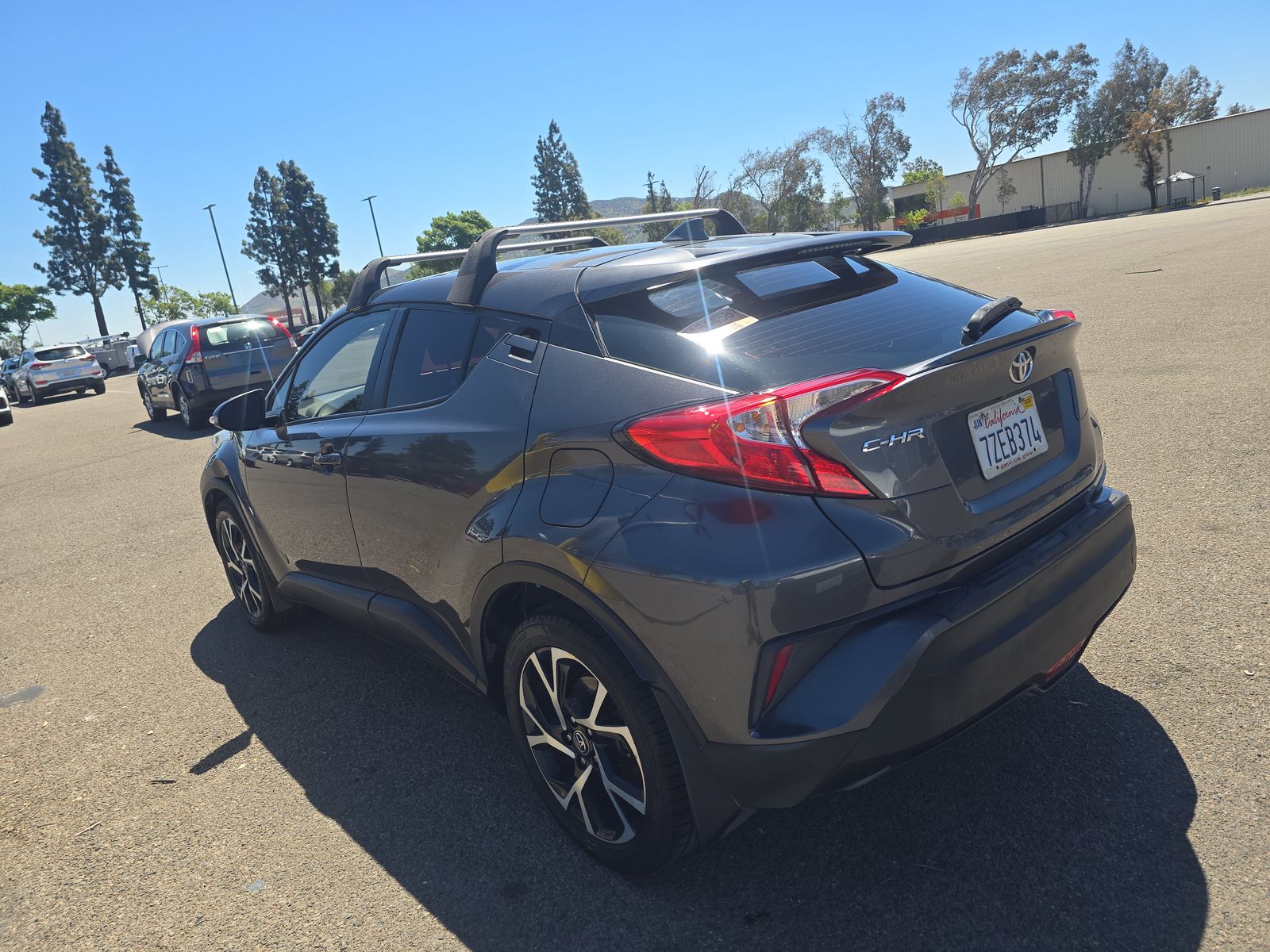 2018 Toyota C-HR XLE Premium FWD