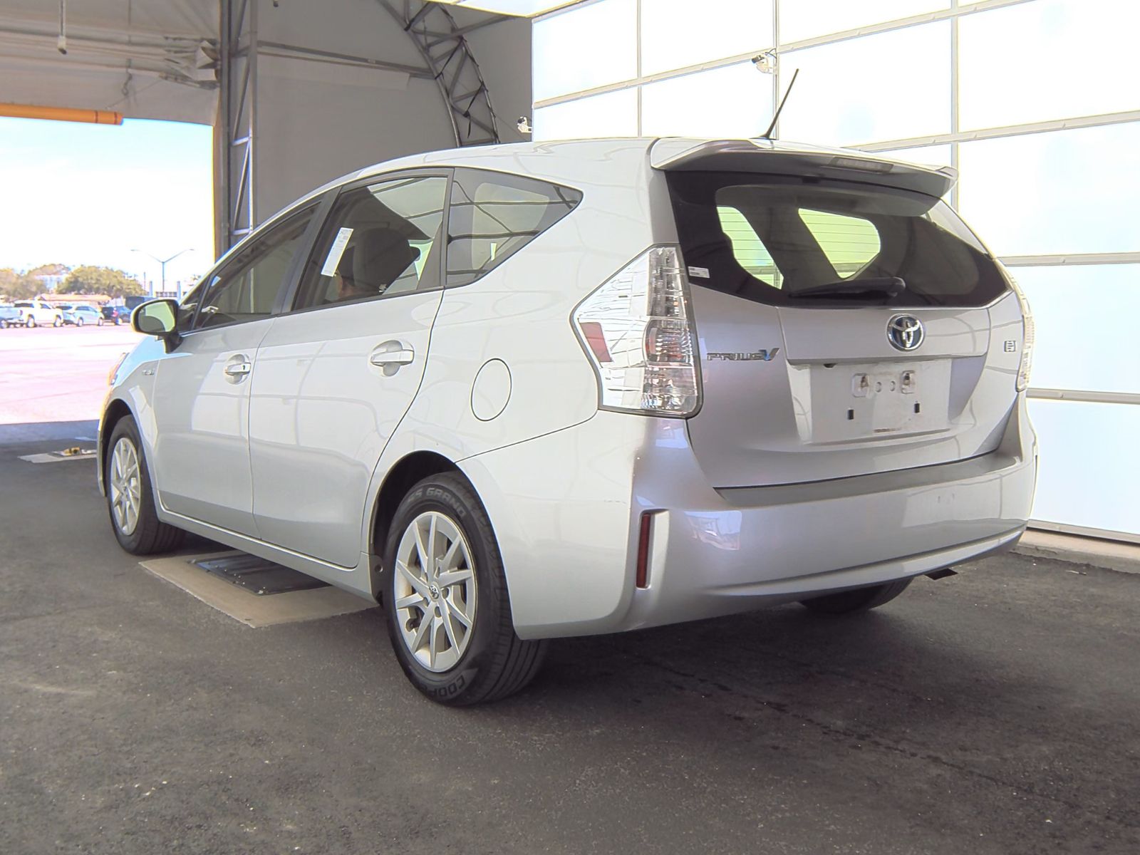2012 Toyota Prius v Three FWD