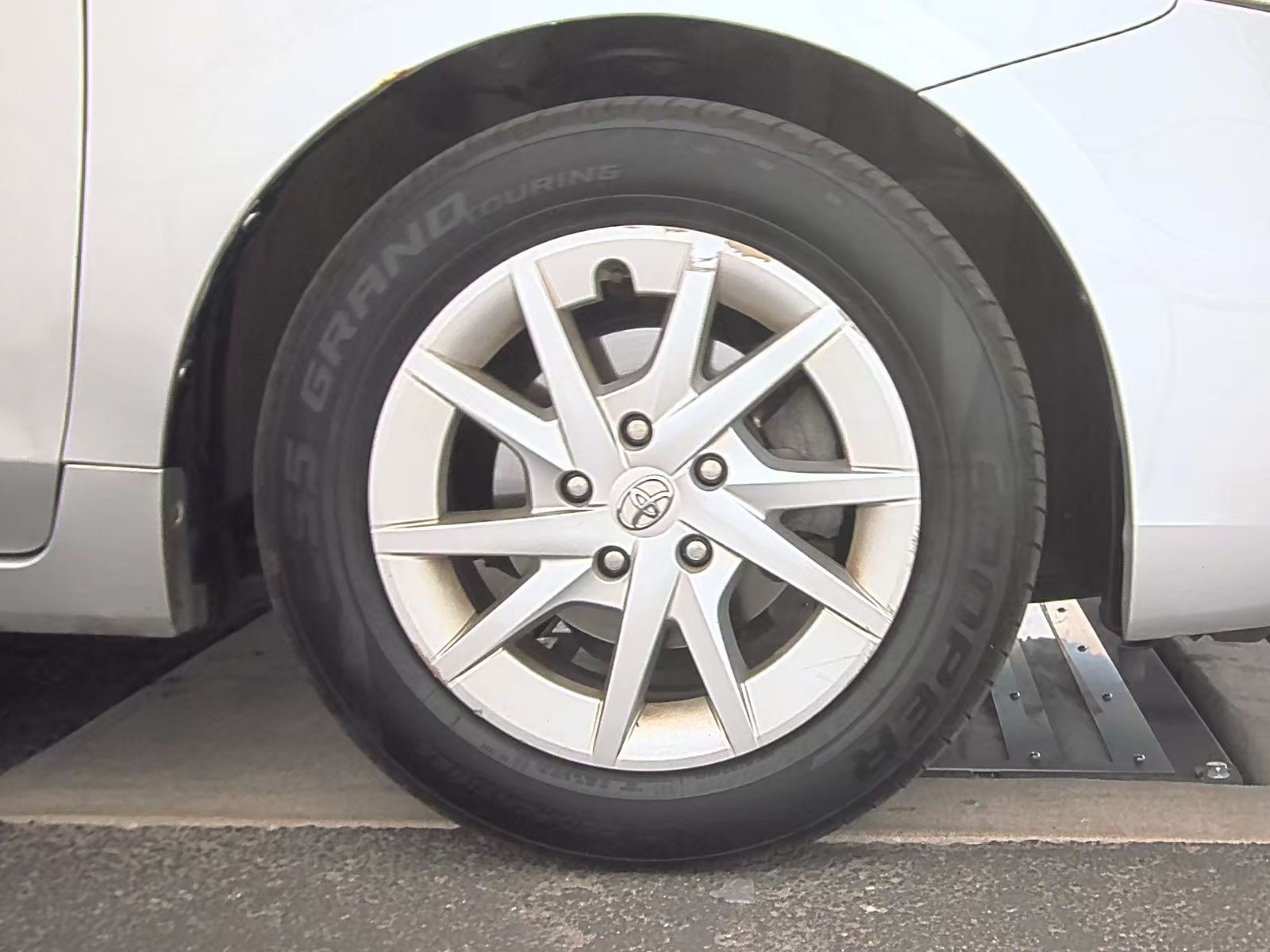 2012 Toyota Prius v Three FWD