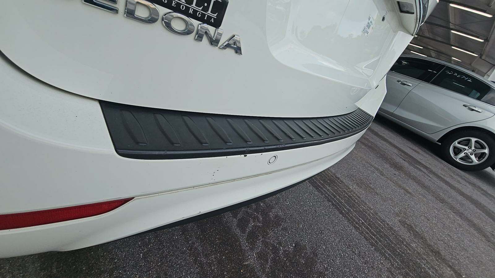 2017 Kia Sedona LX FWD