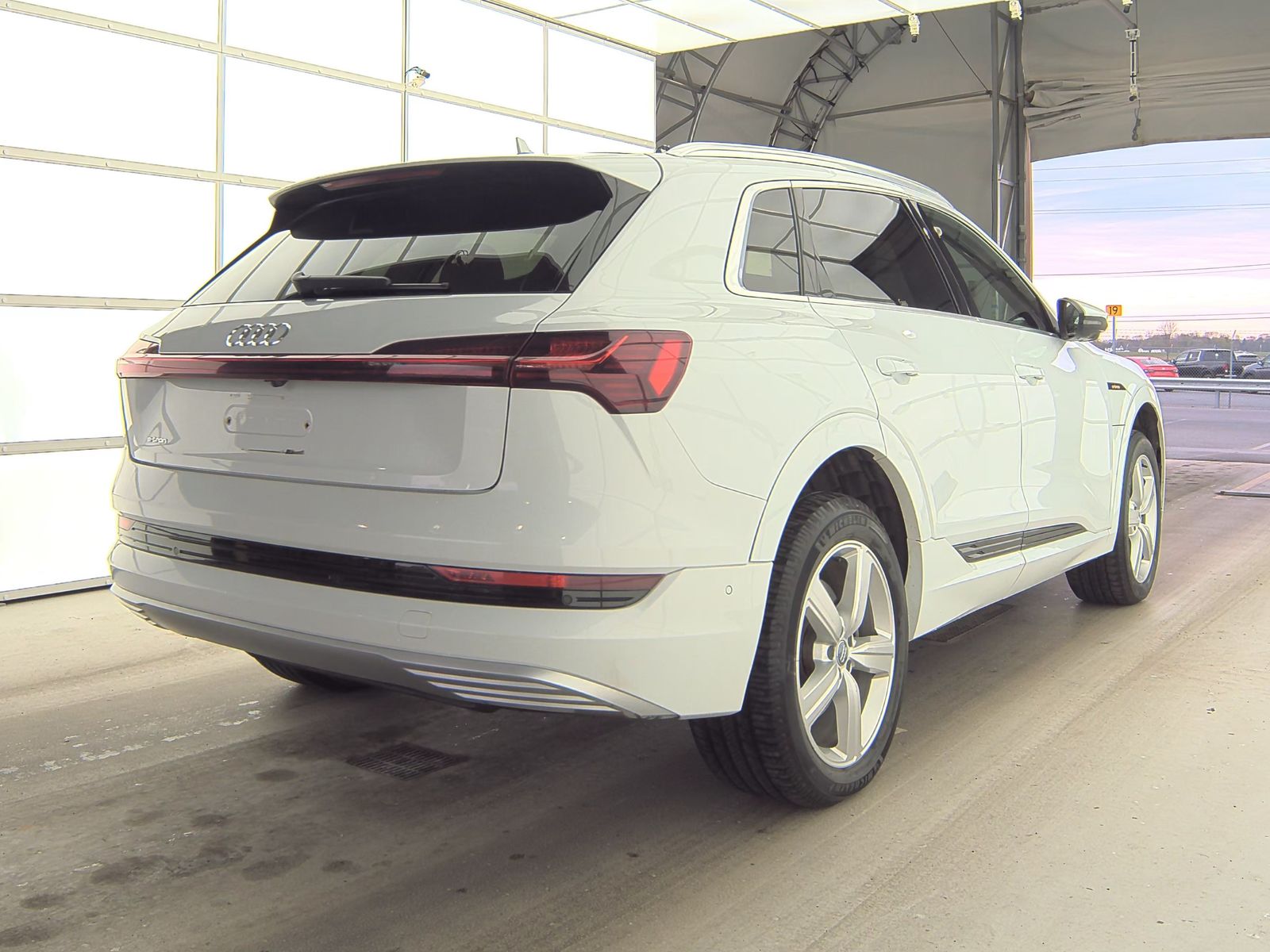 2019 Audi e-tron Premium Plus AWD