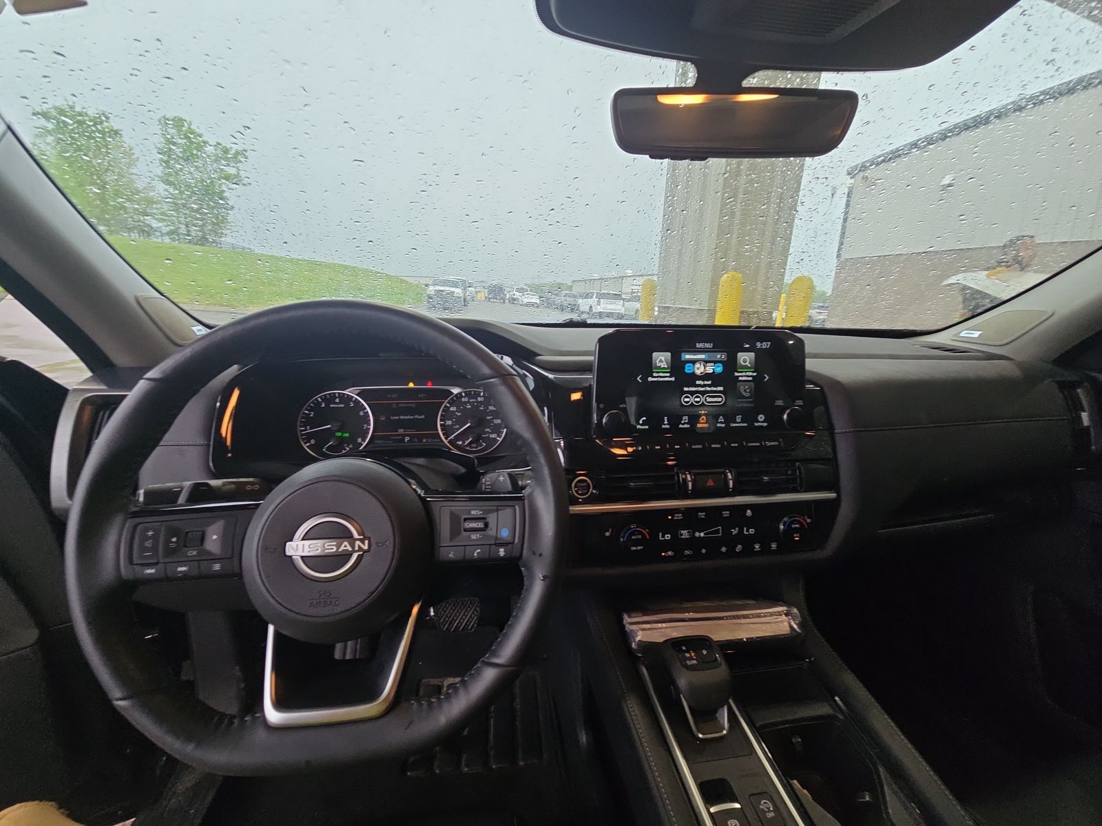 2024 Nissan Pathfinder SL FWD