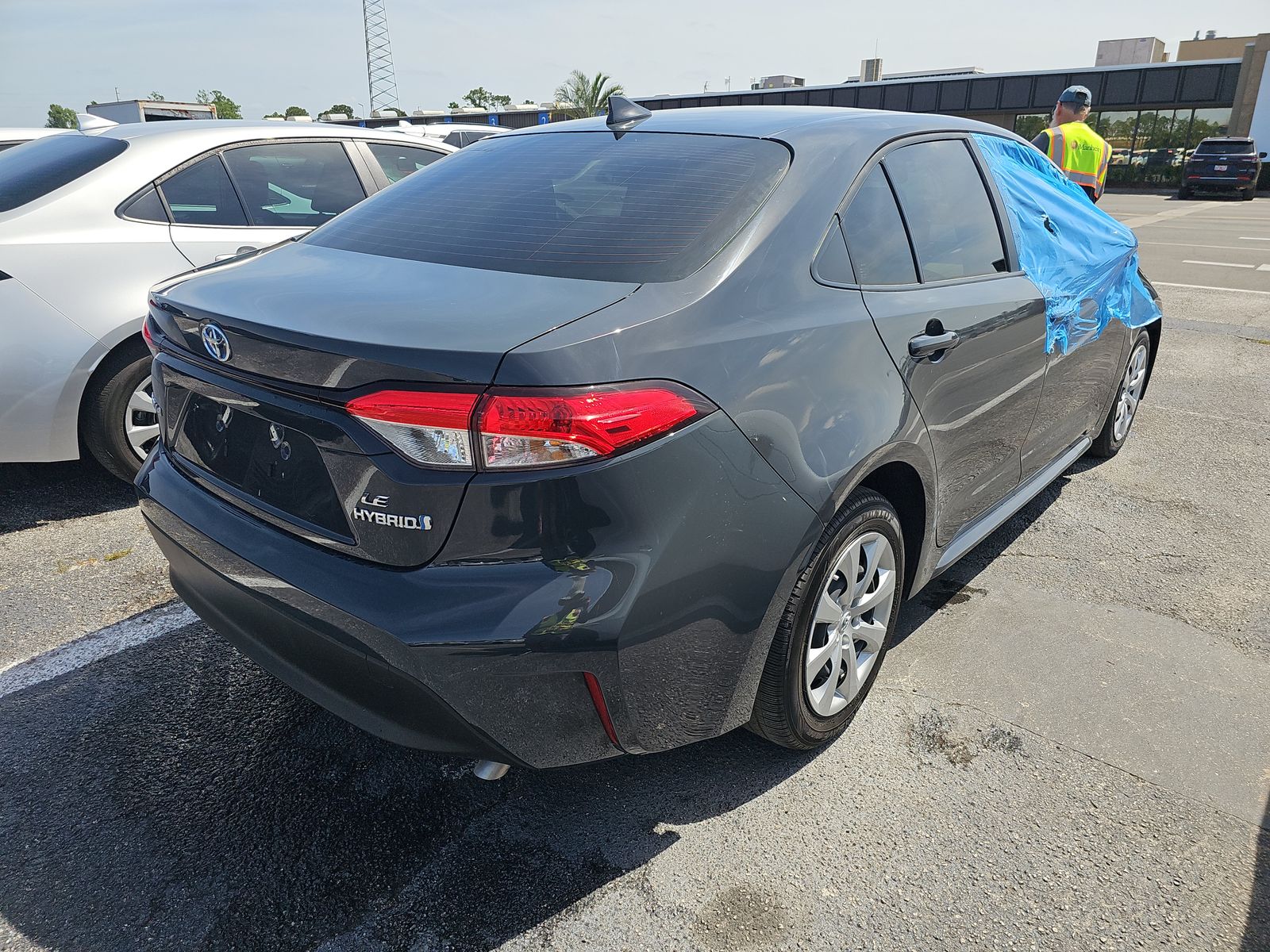 2024 Toyota Corolla Hybrid LE FWD