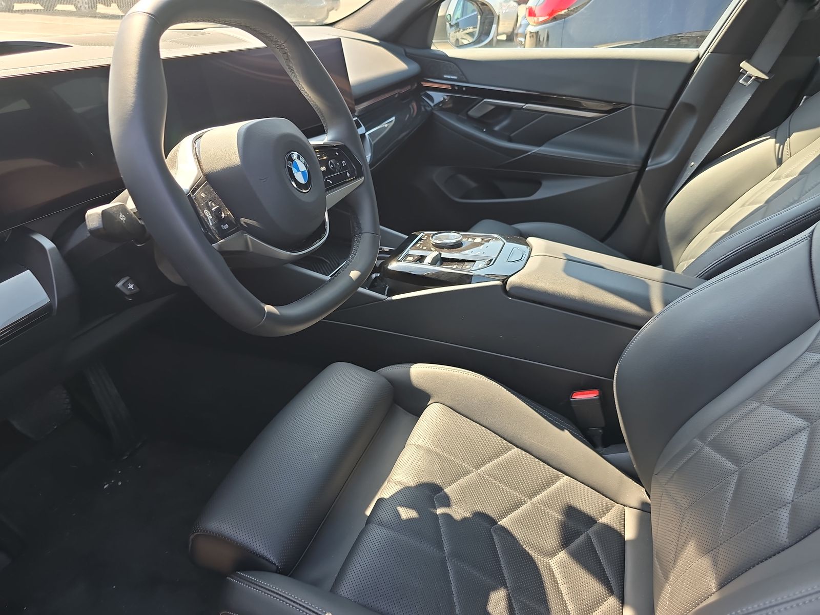 2024 BMW 5 Series 530i RWD
