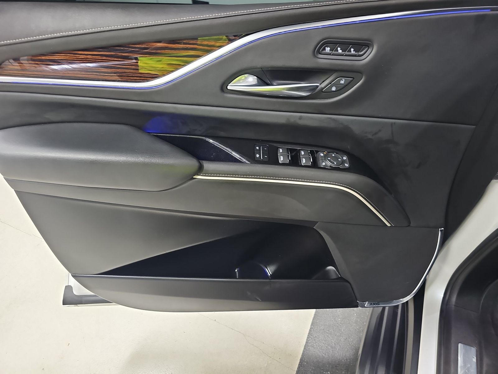 2022 Cadillac Escalade ESV Premium Luxury AWD