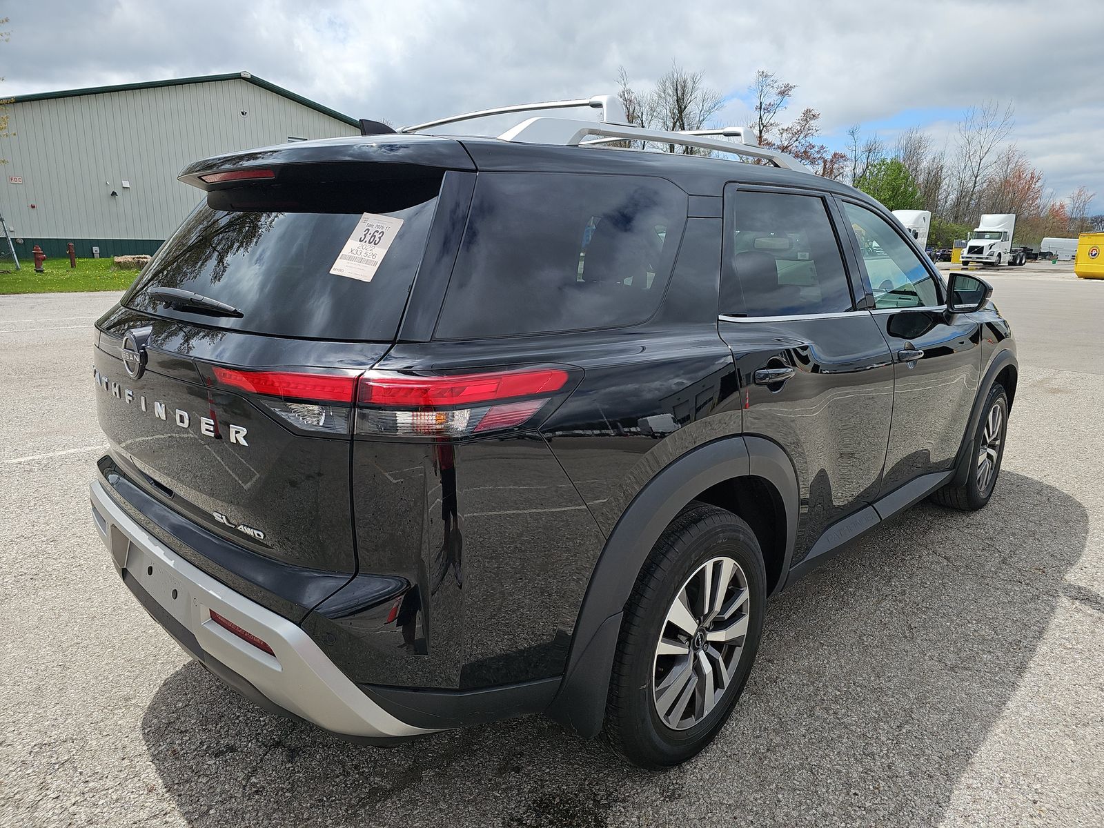 2022 Nissan Pathfinder SL AWD