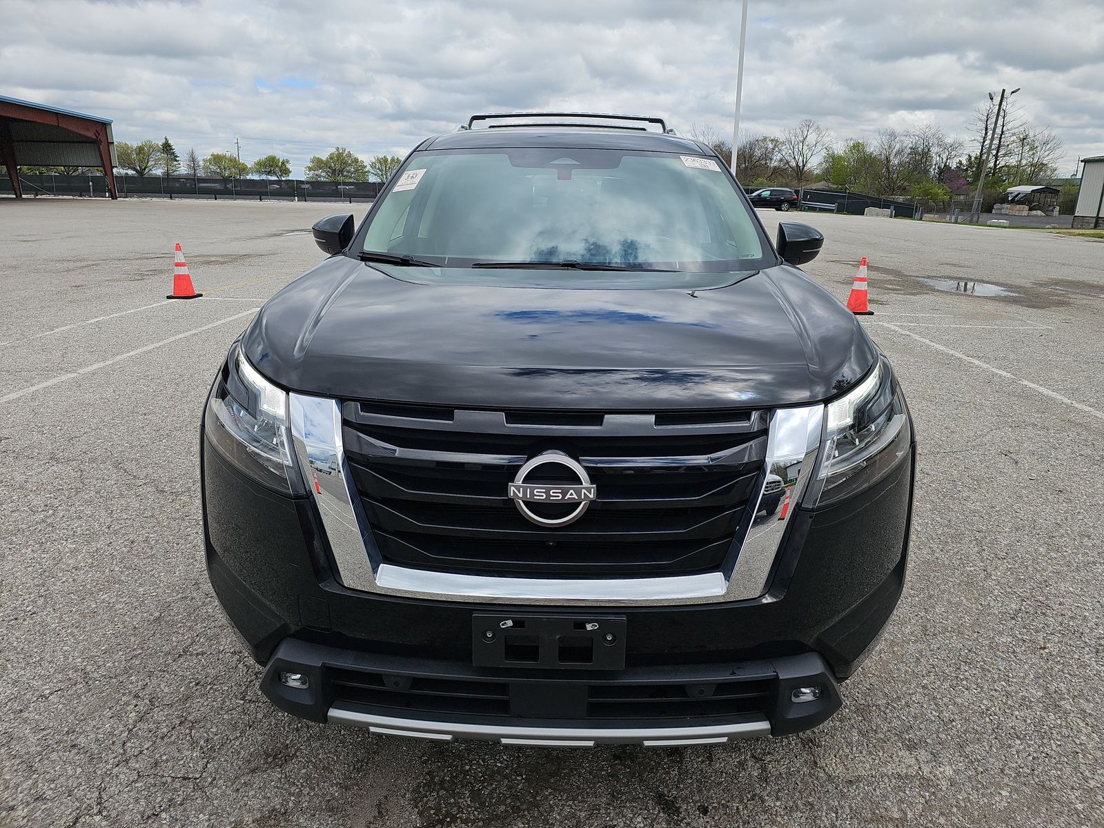 2022 Nissan Pathfinder SL AWD