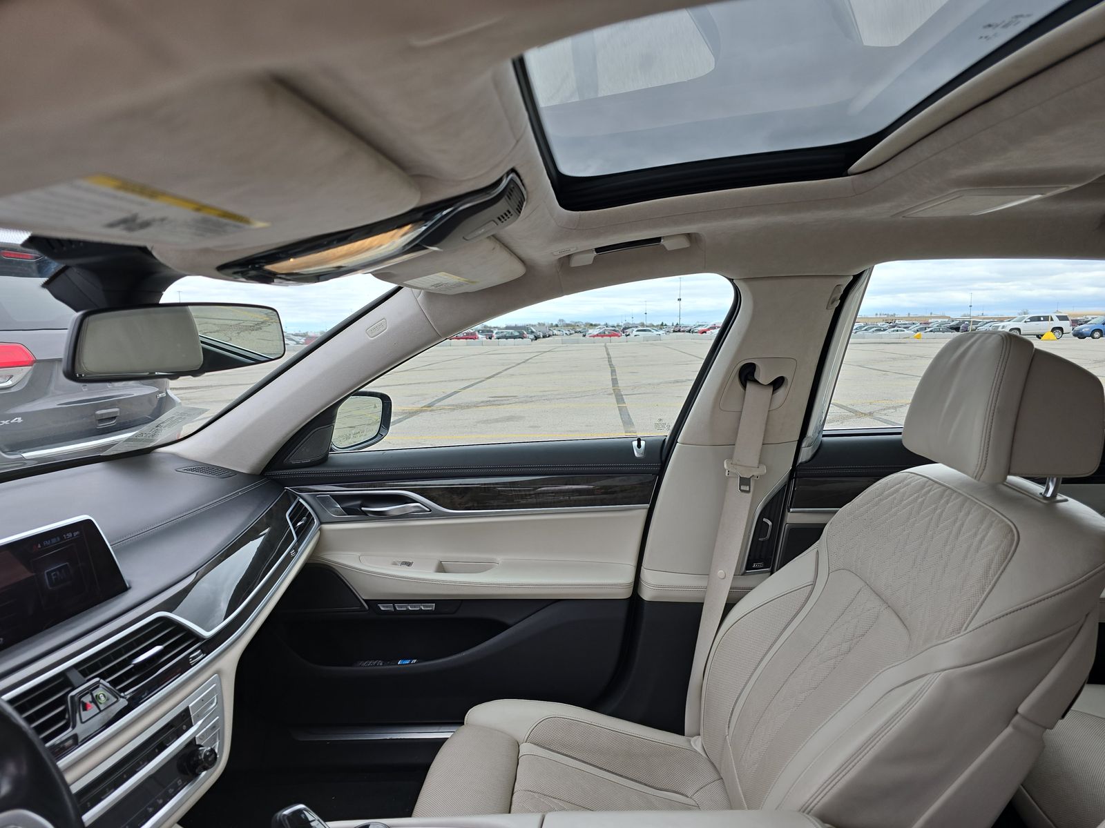 2017 BMW 7 Series 750i xDrive AWD