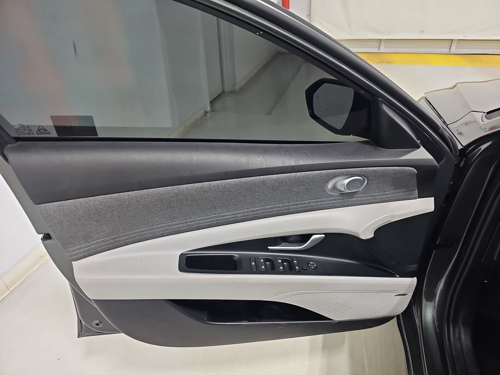 2024 Hyundai Elantra Limited FWD