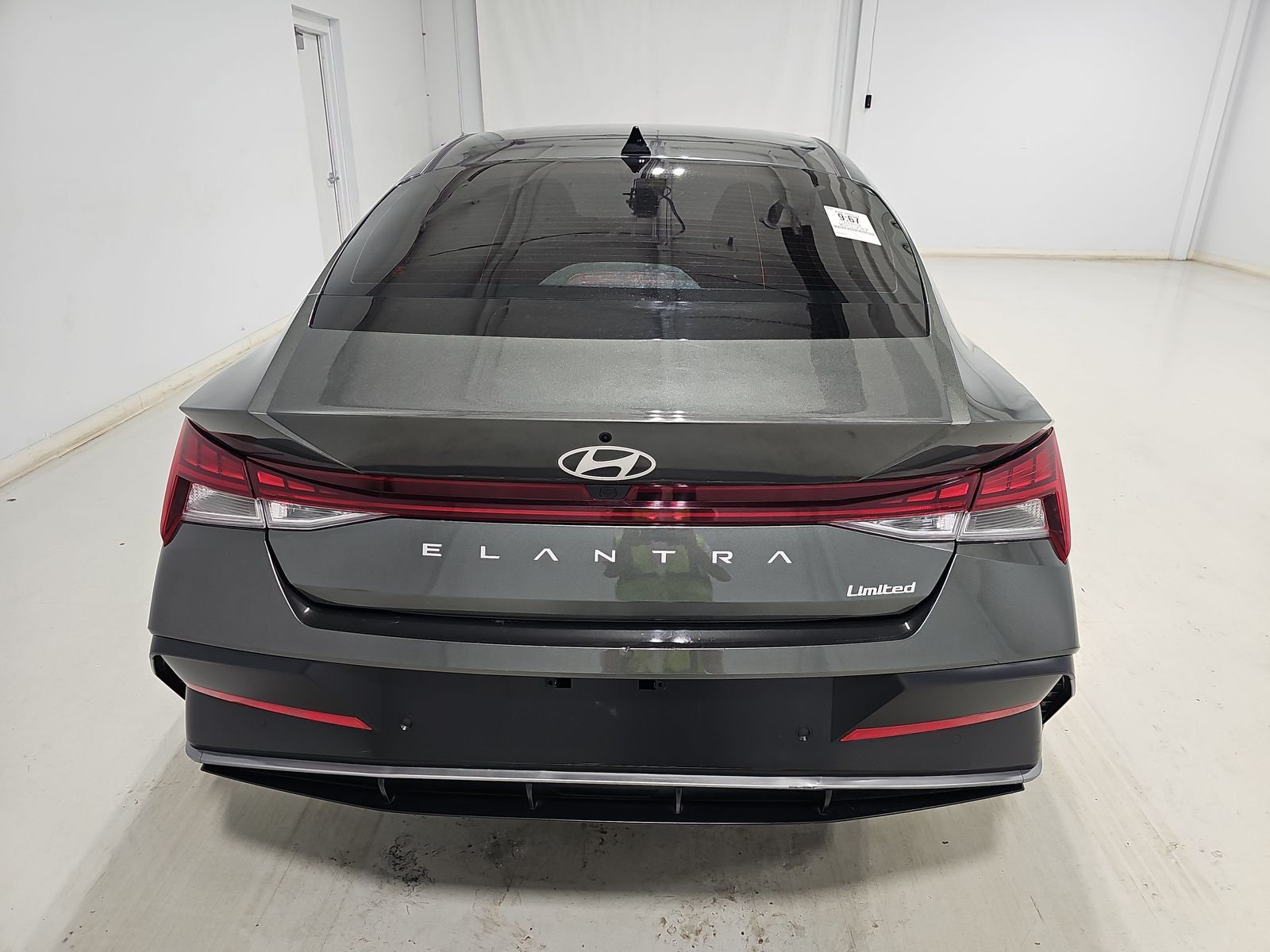 2024 Hyundai Elantra Limited FWD