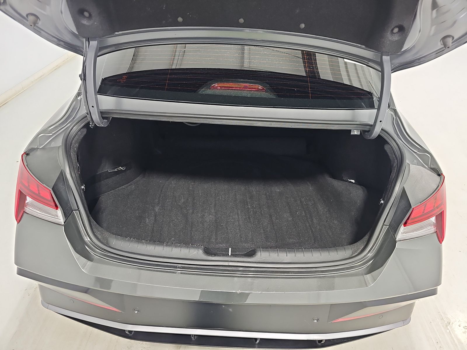 2024 Hyundai Elantra Limited FWD