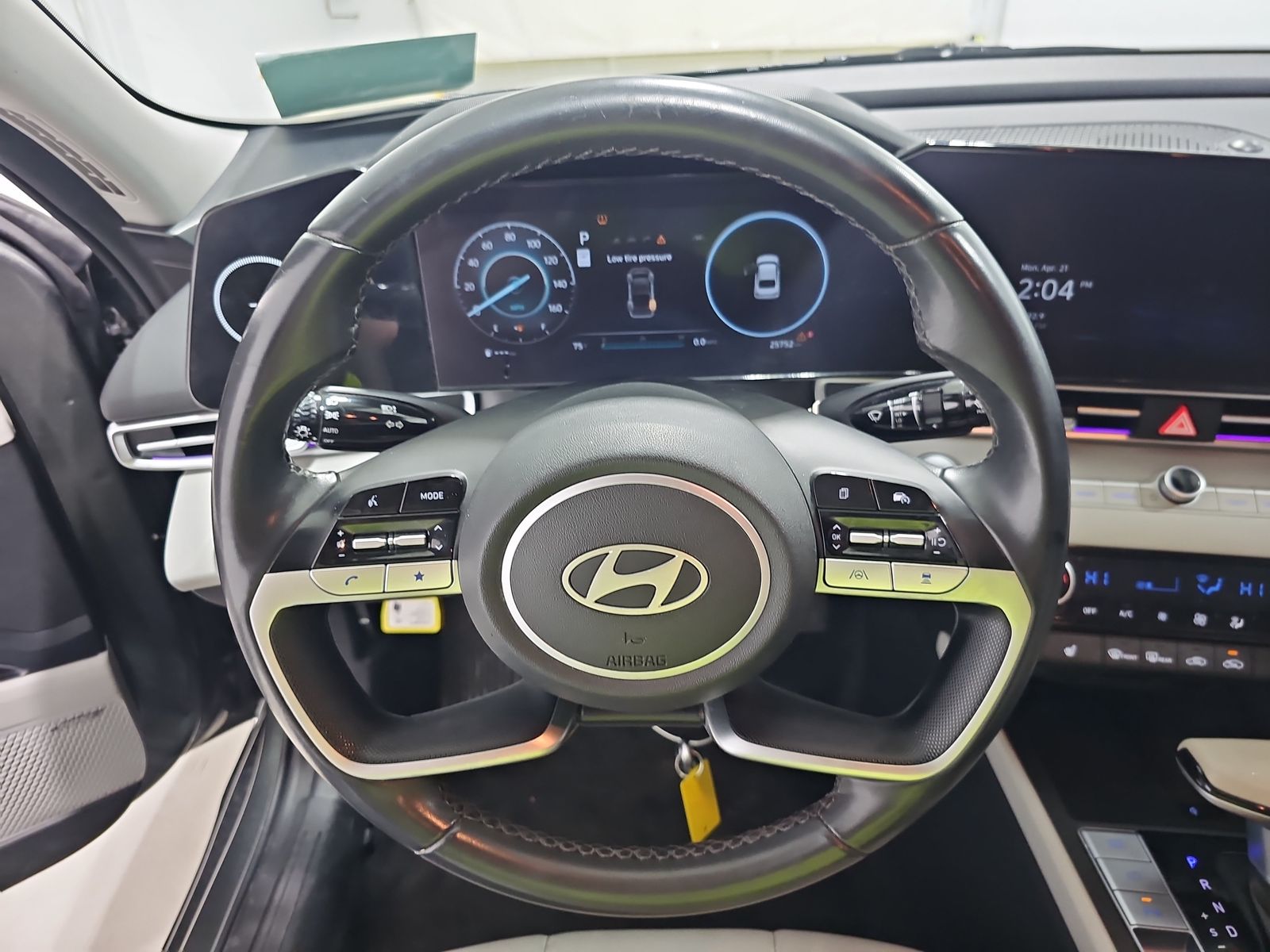 2024 Hyundai Elantra Limited FWD