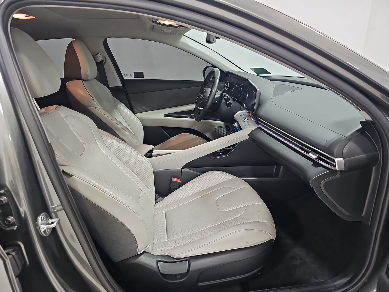 2024 Hyundai Elantra Limited FWD