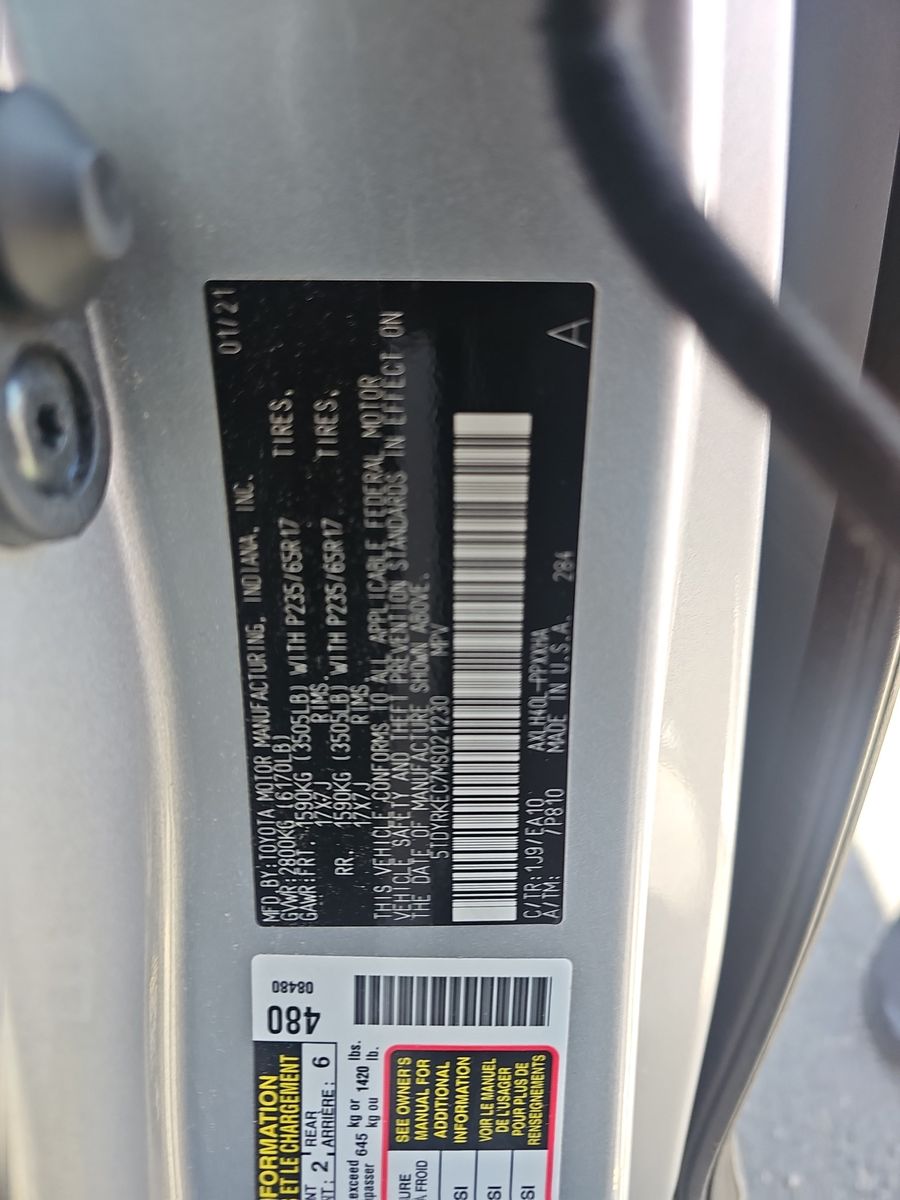 2021 Toyota Sienna XLE FWD