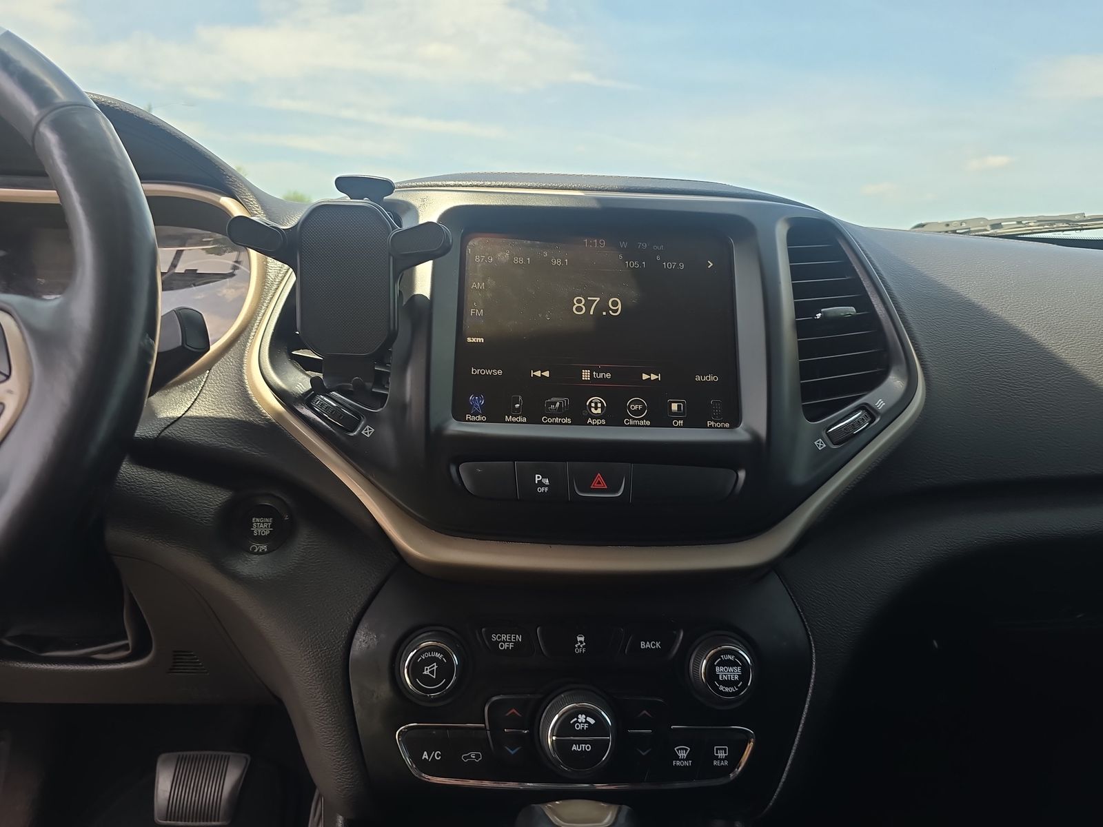 2018 Jeep Cherokee Limited FWD