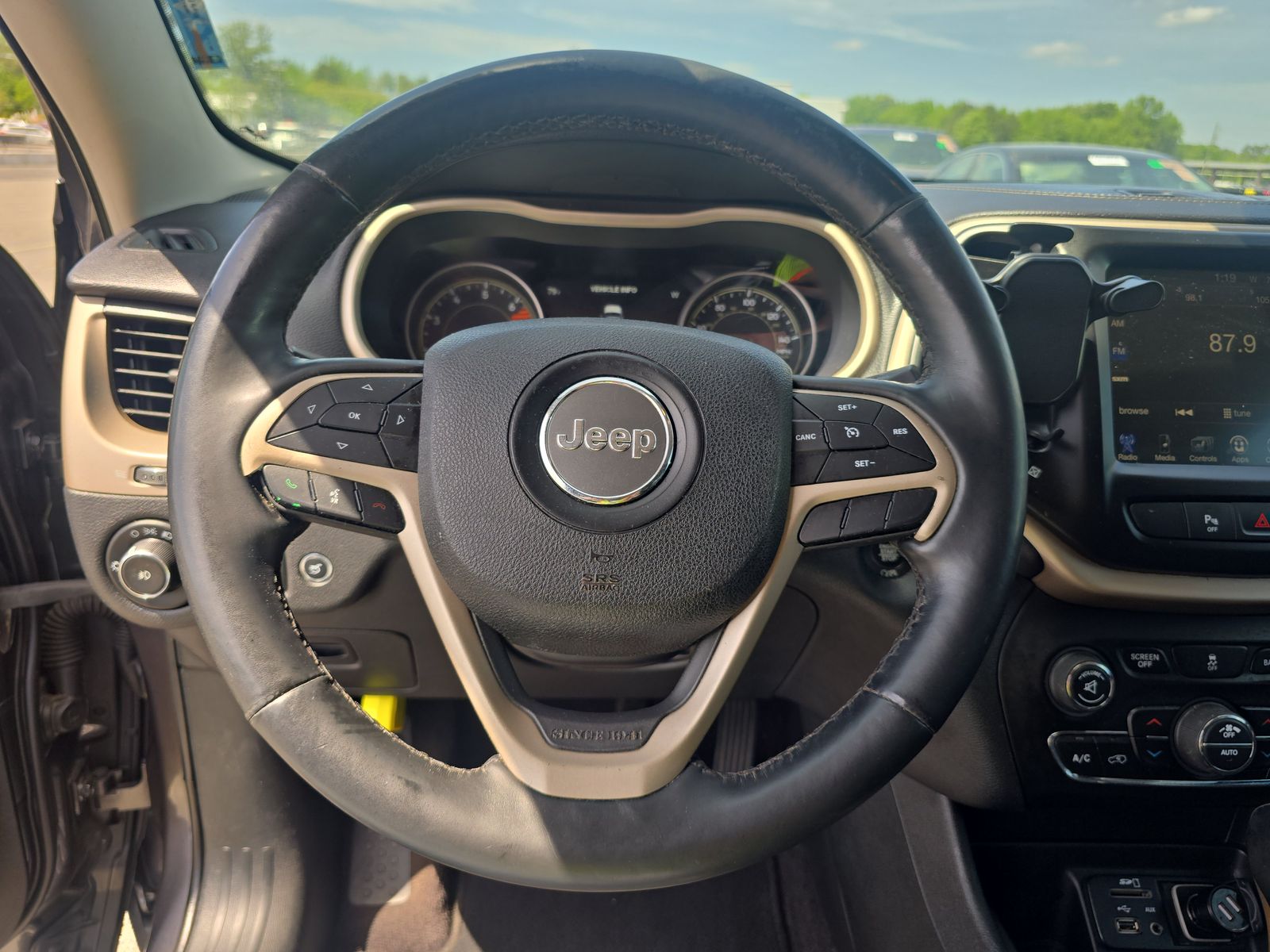 2018 Jeep Cherokee Limited FWD