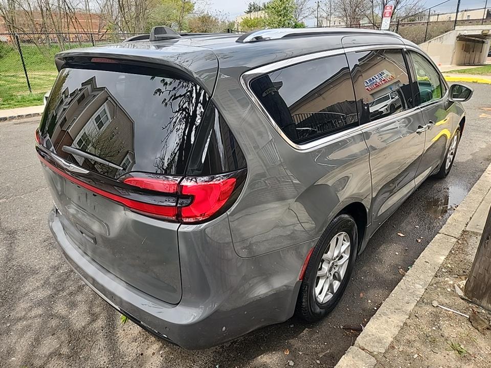 2021 Chrysler Pacifica Touring L FWD