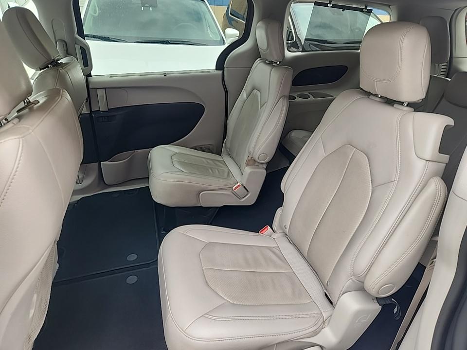 2021 Chrysler Pacifica Touring L FWD