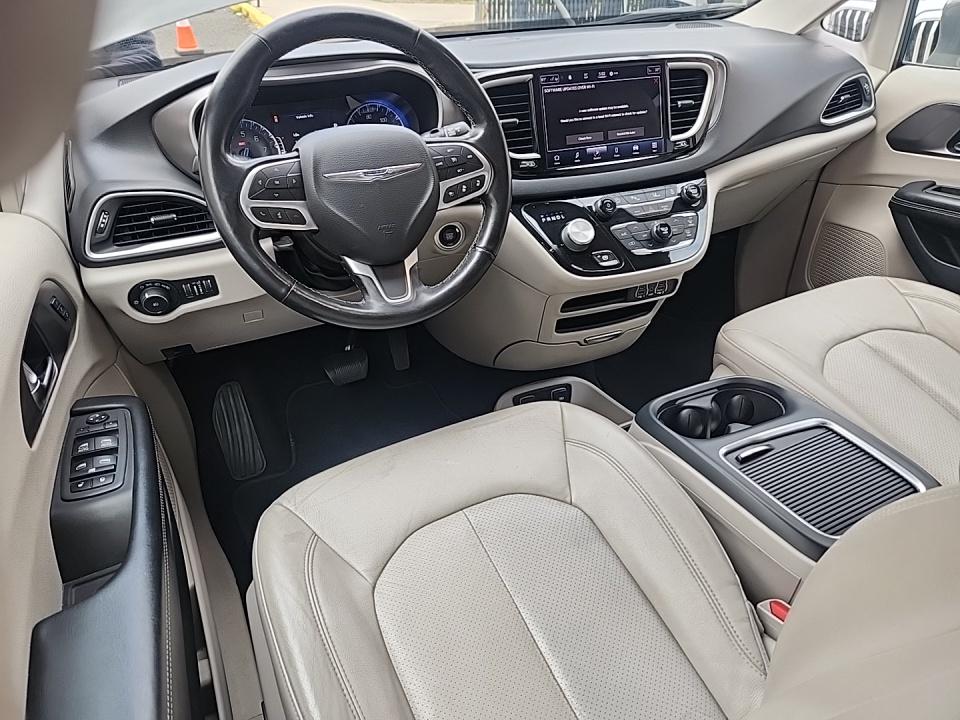 2021 Chrysler Pacifica Touring L FWD