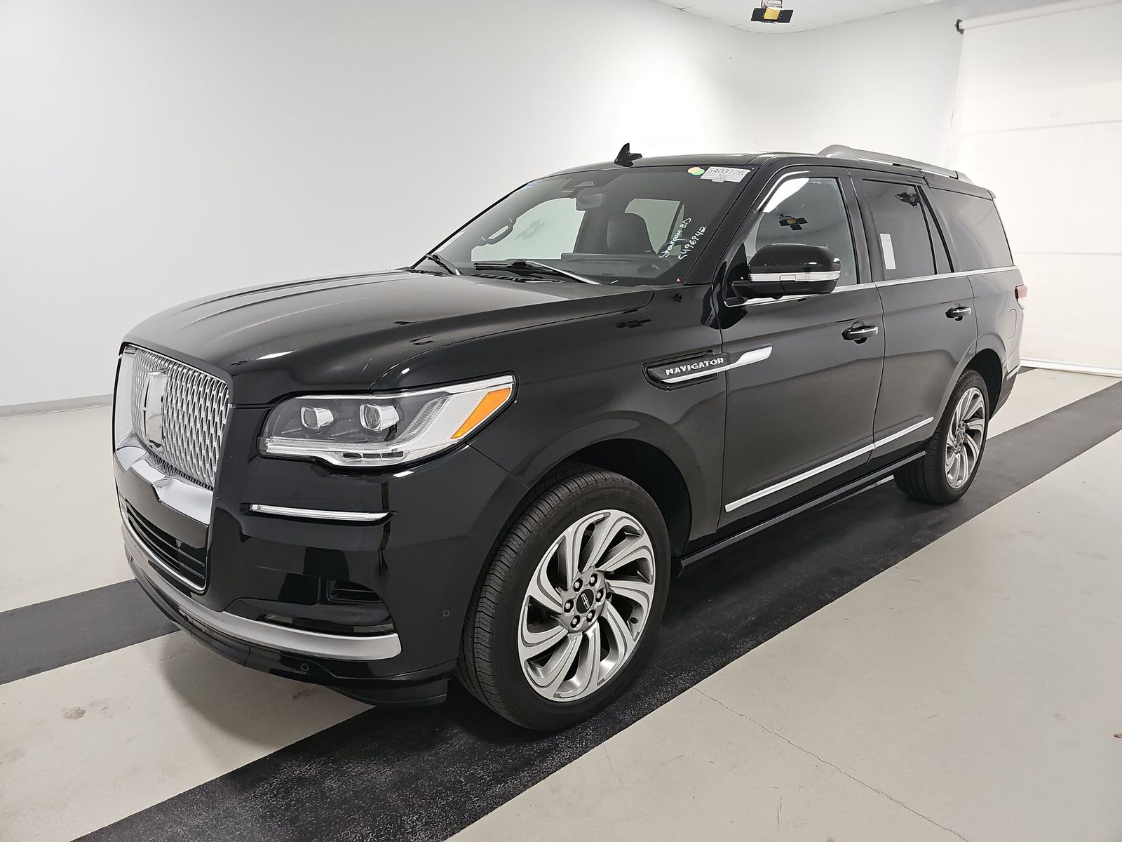 2023 Lincoln Navigator Reserve FWD