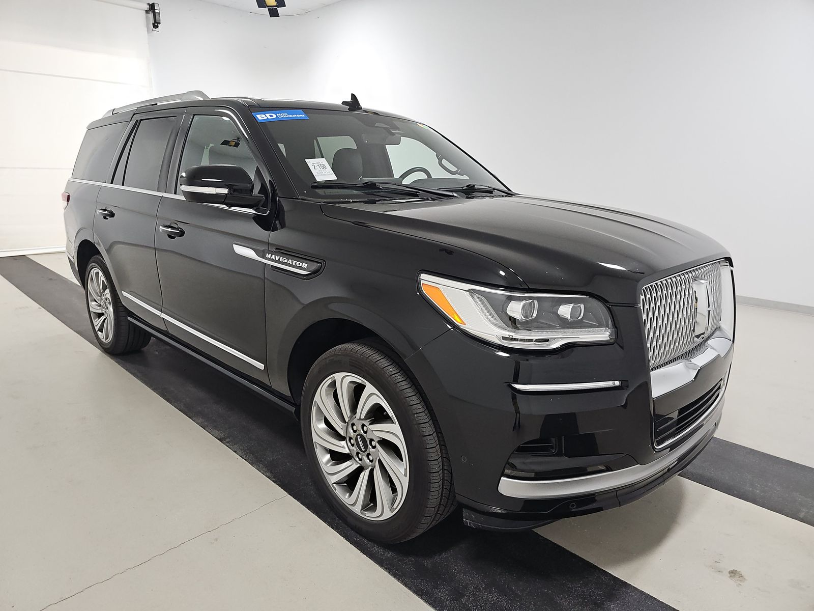 2023 Lincoln Navigator Reserve FWD