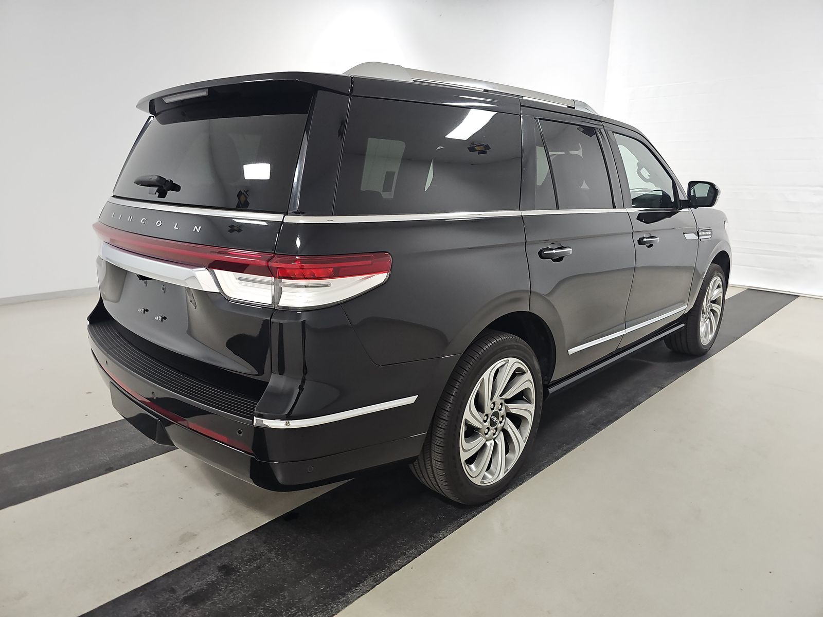 2023 Lincoln Navigator Reserve FWD