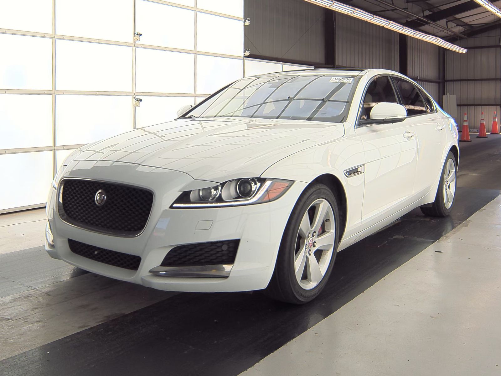 2018 Jaguar XF 25t RWD