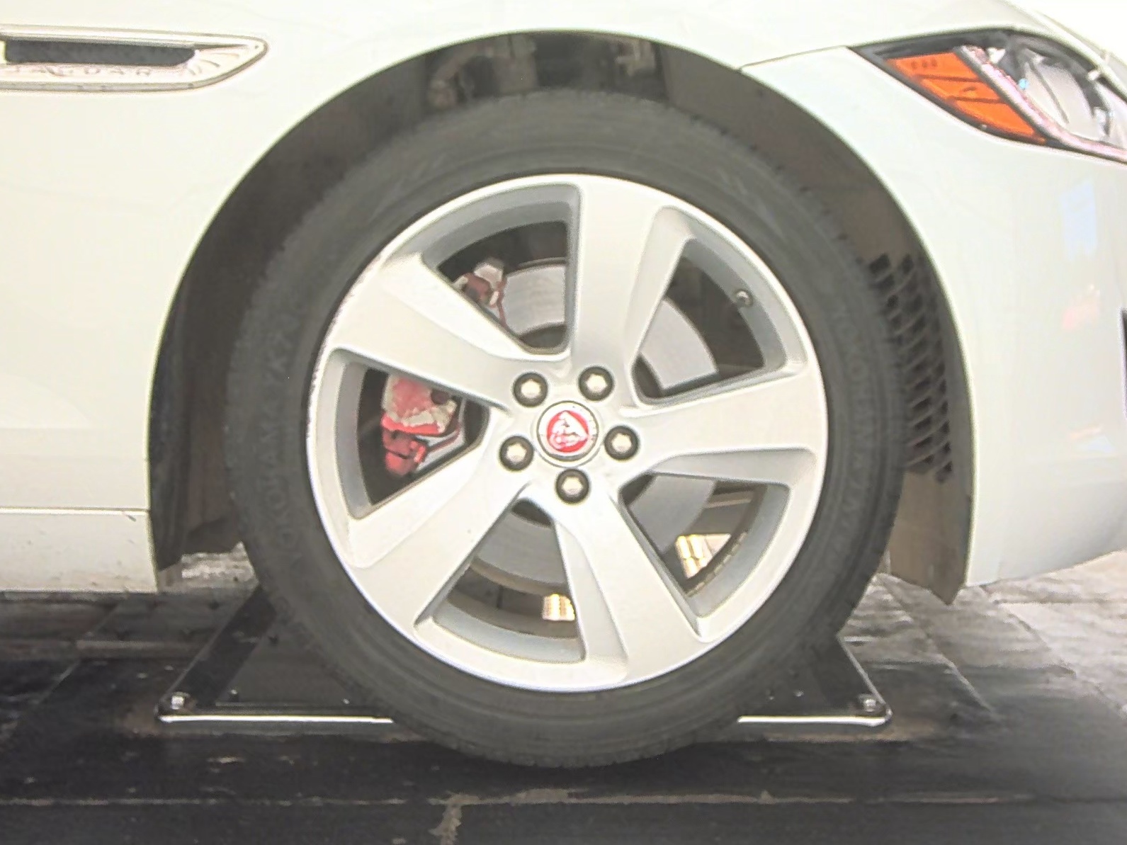 2018 Jaguar XF 25t RWD