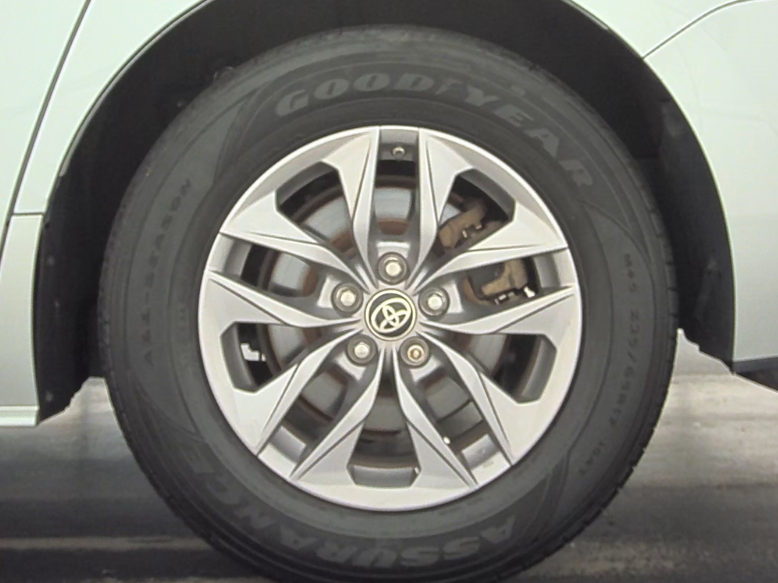 2021 Toyota Sienna XLE FWD