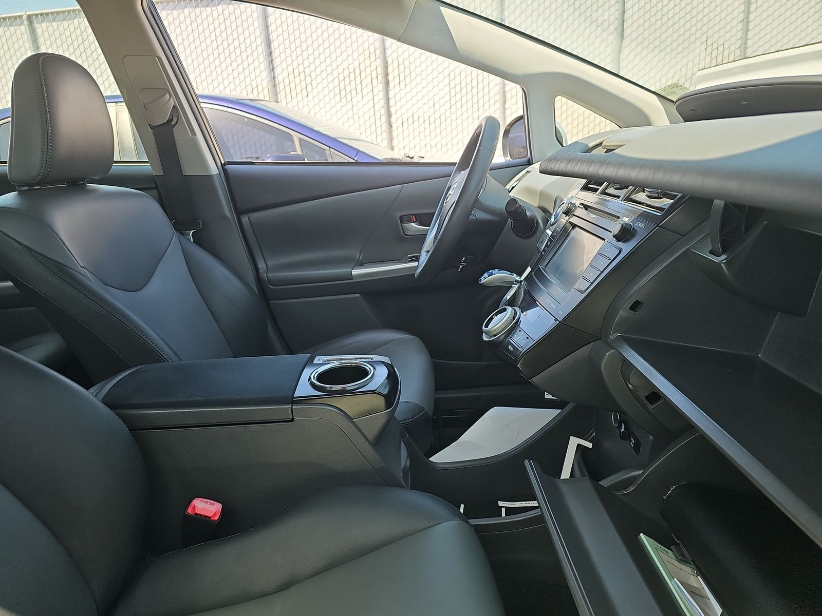 2013 Toyota Prius v Five FWD