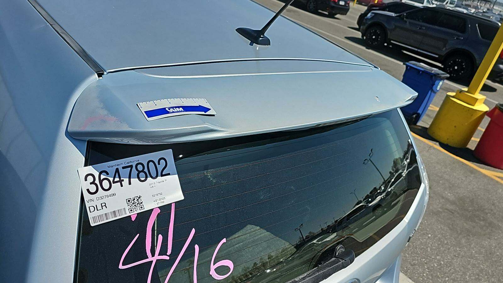 2013 Toyota Prius v Five FWD