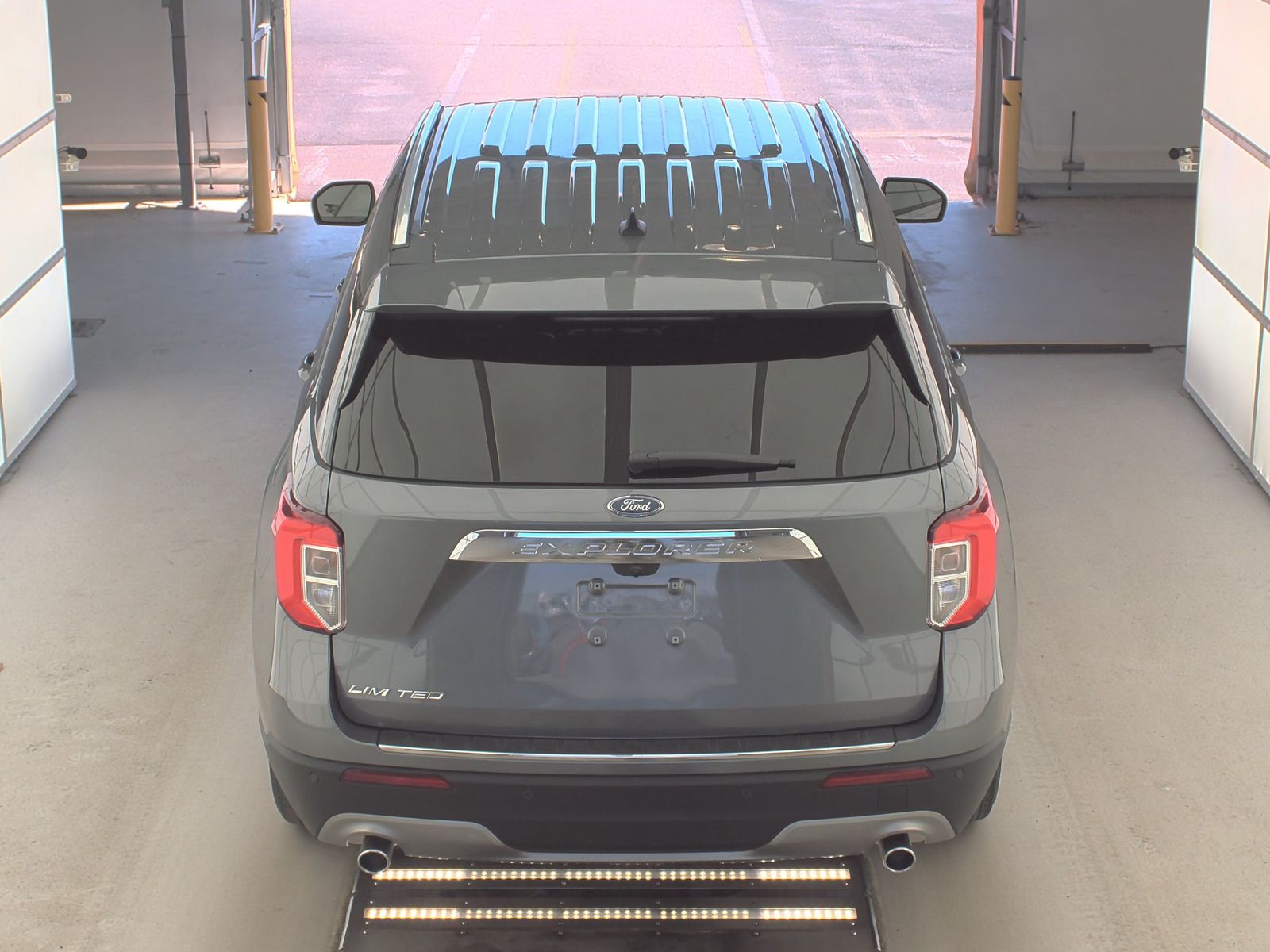 2022 Ford Explorer Limited RWD