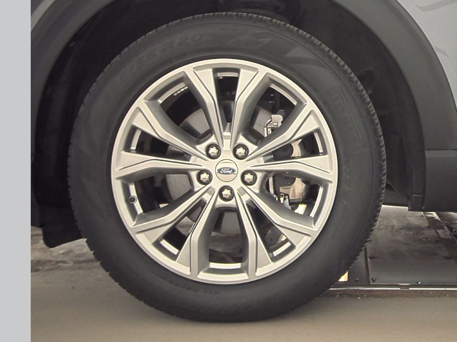 2022 Ford Explorer Limited RWD