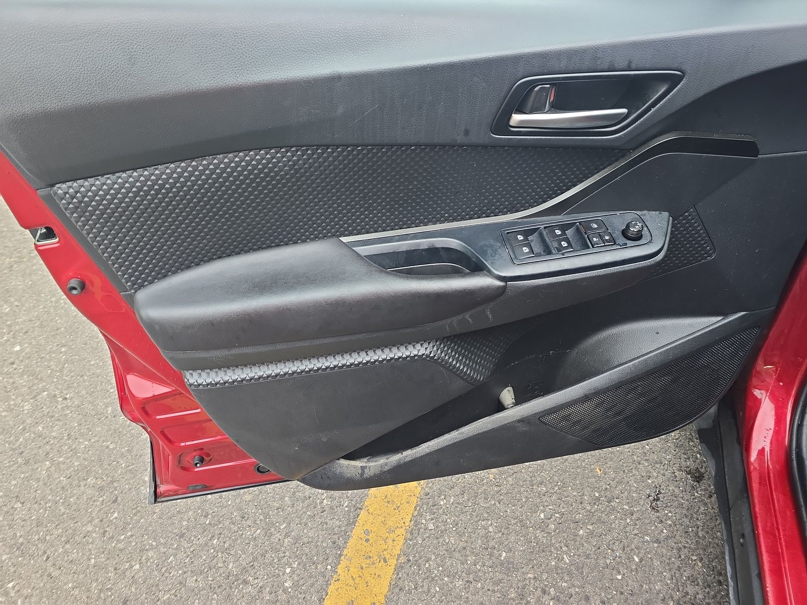 2019 Toyota C-HR LE FWD