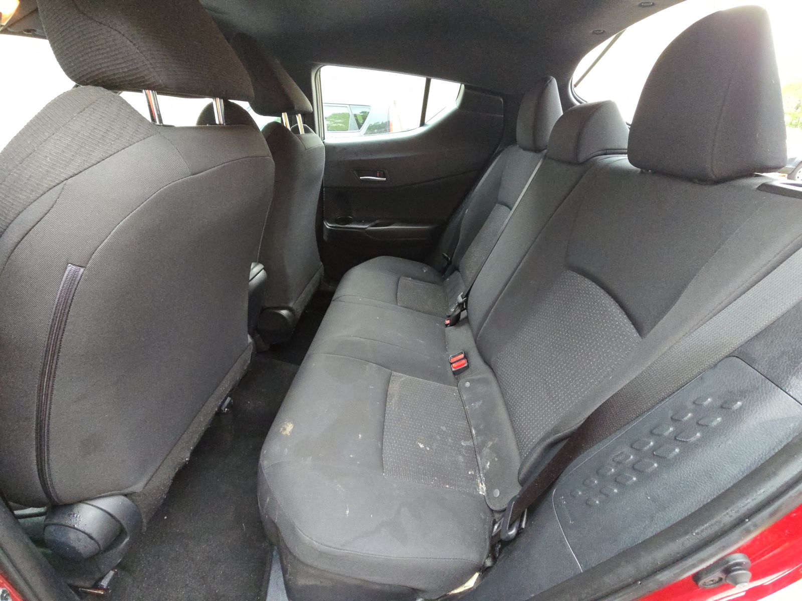 2019 Toyota C-HR LE FWD