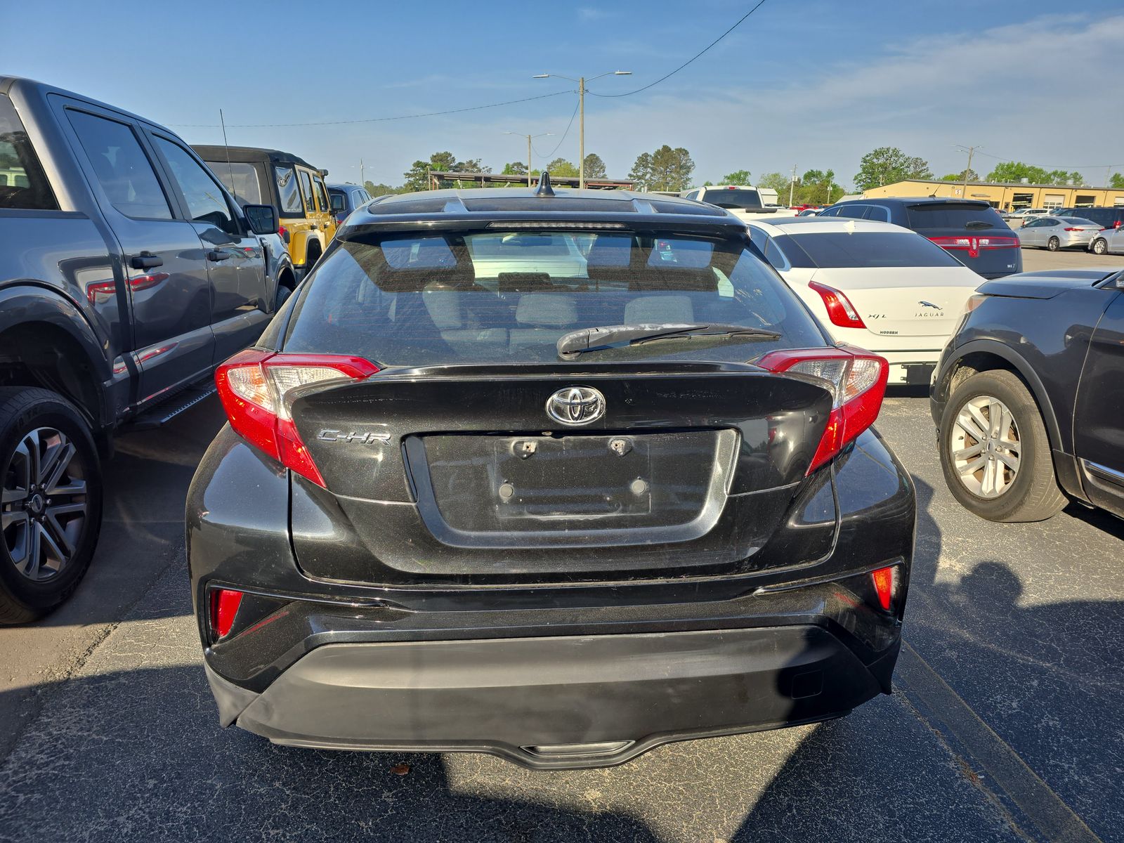 2019 Toyota C-HR XLE FWD
