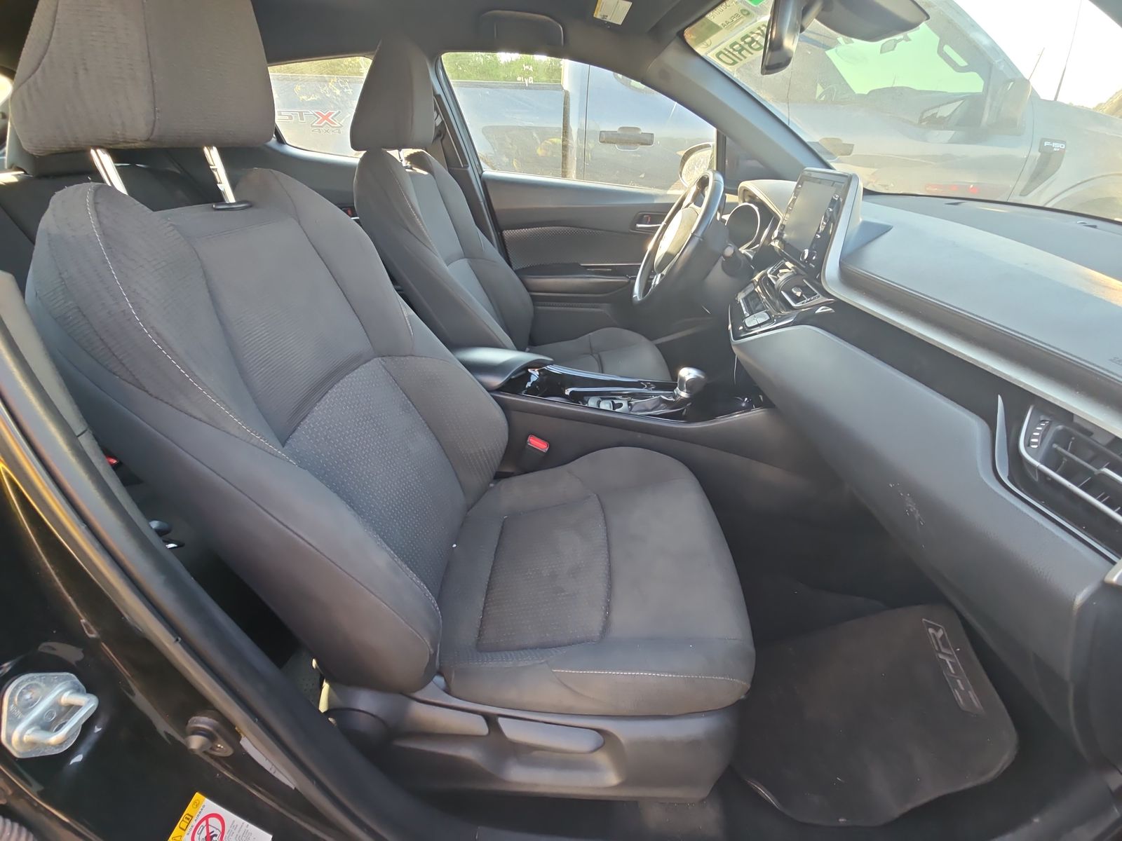 2019 Toyota C-HR XLE FWD