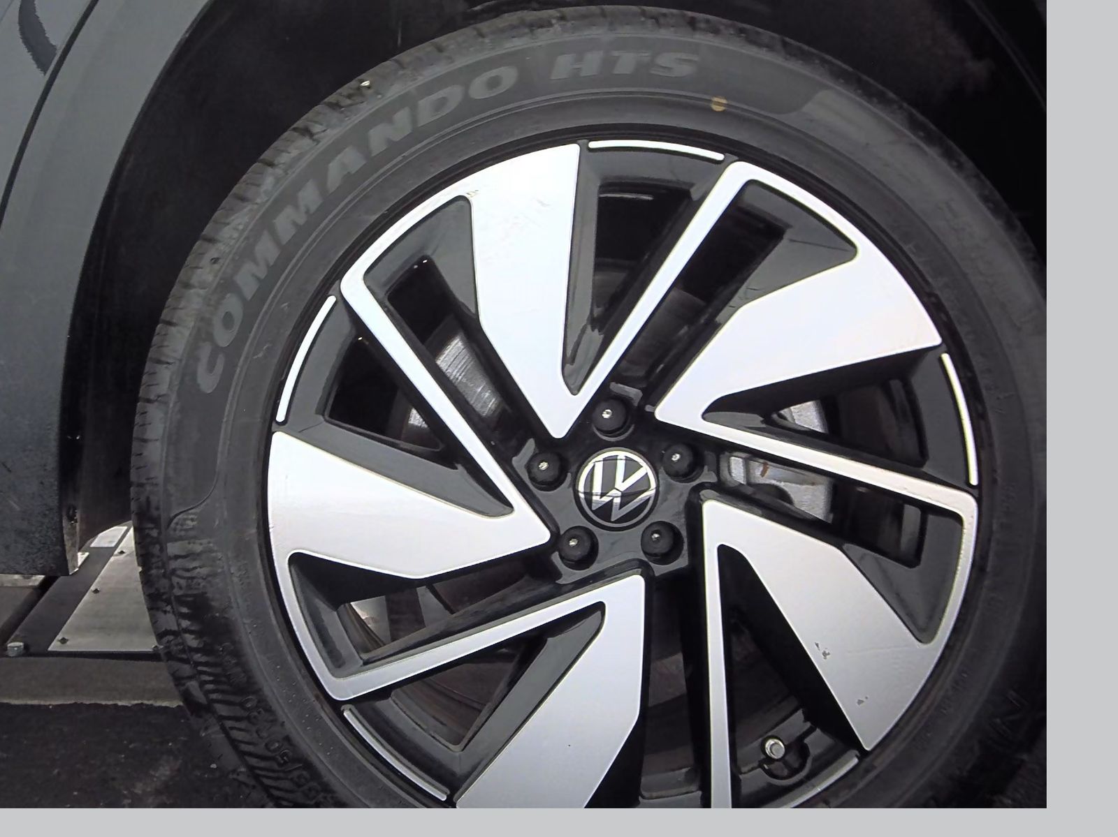 2024 Volkswagen Atlas 2.0T SE FWD
