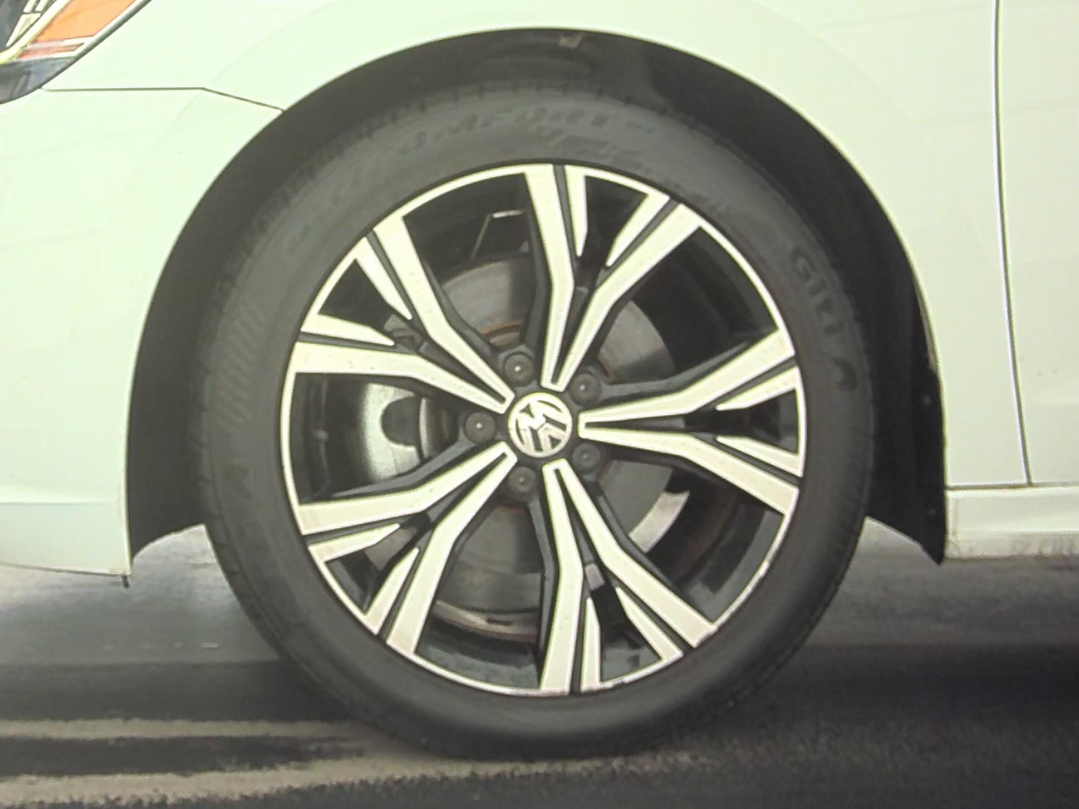 2021 Volkswagen Passat 2.0T SE FWD